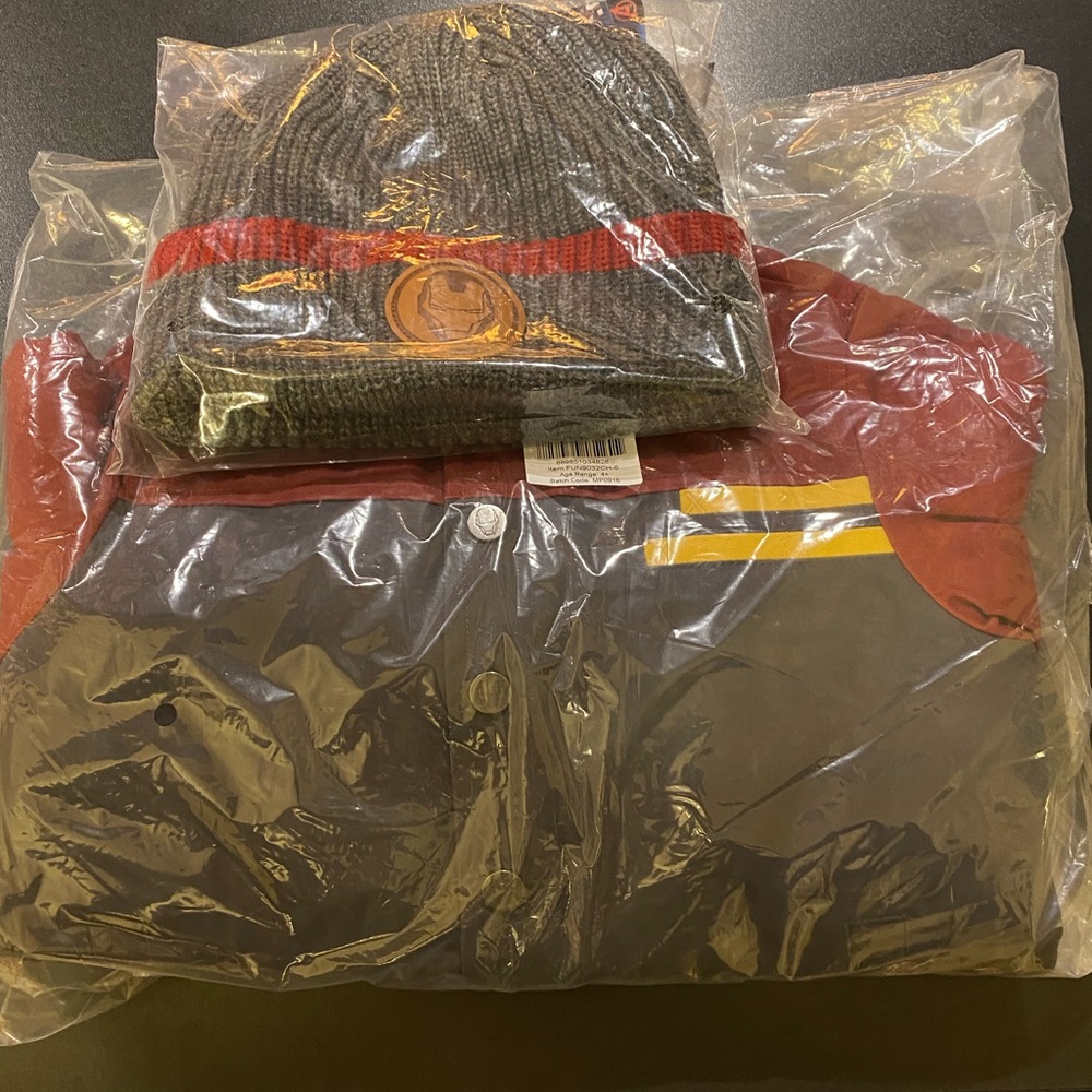 NEW KIDS MARVEL IRON MAN COAT AND HAT 8